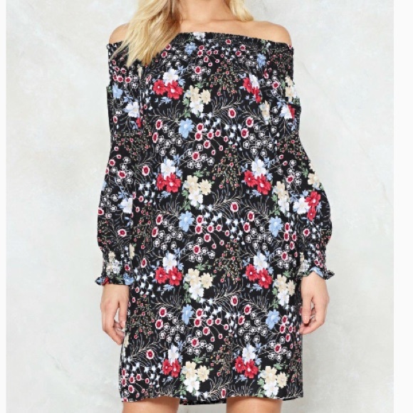 Nasty Gal Dresses & Skirts - Nasty Gal sz 8 Off the Shoulder Floral Shirtdress
